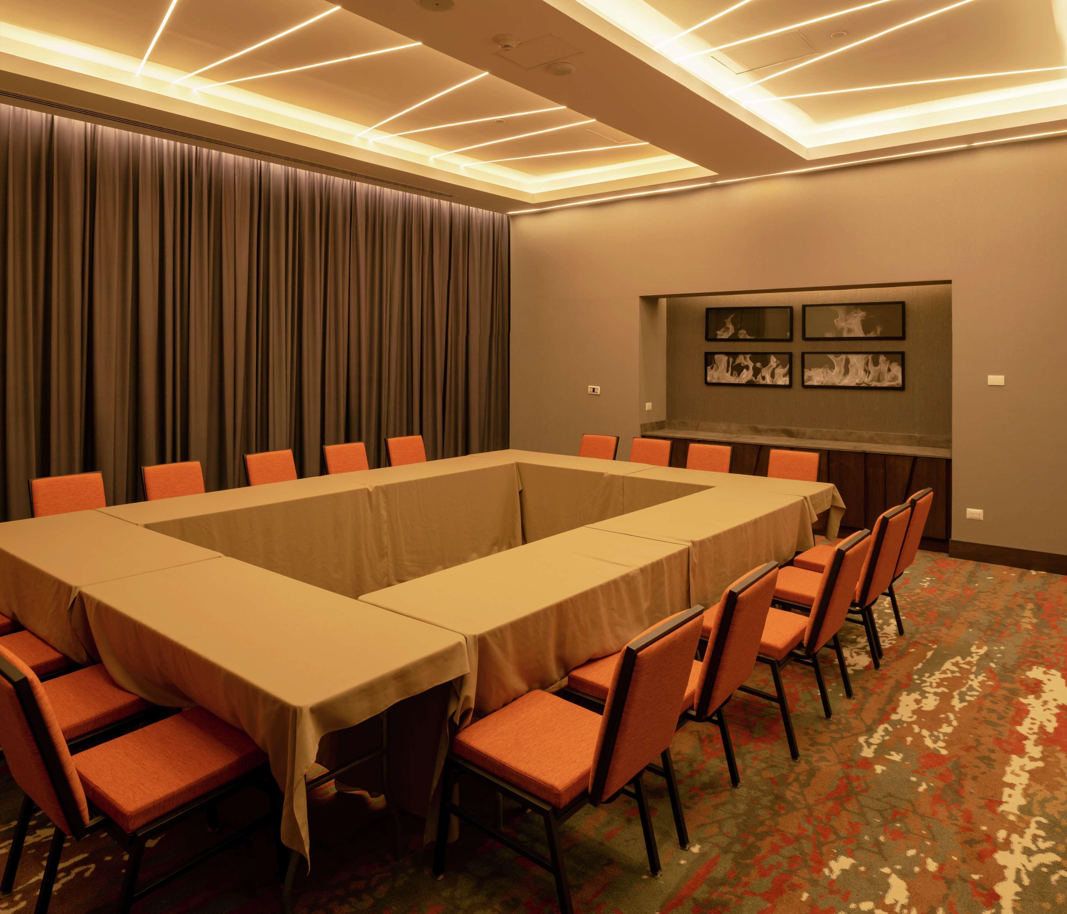 Hilton Garden Inn Chihuahua Zewnętrze zdjęcie